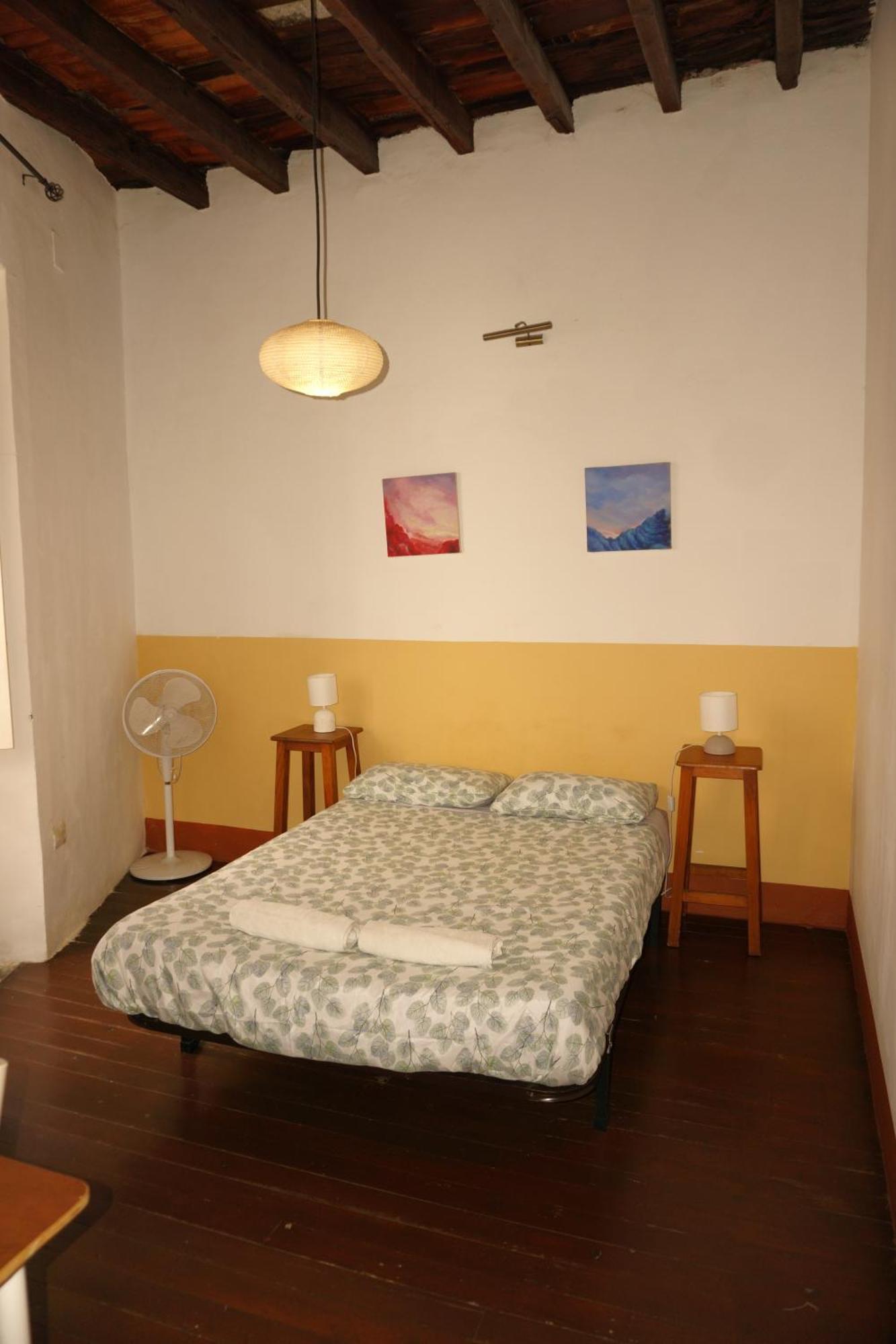Hostel Albergue La Casa Encantada Эль-Пасо Экстерьер фото