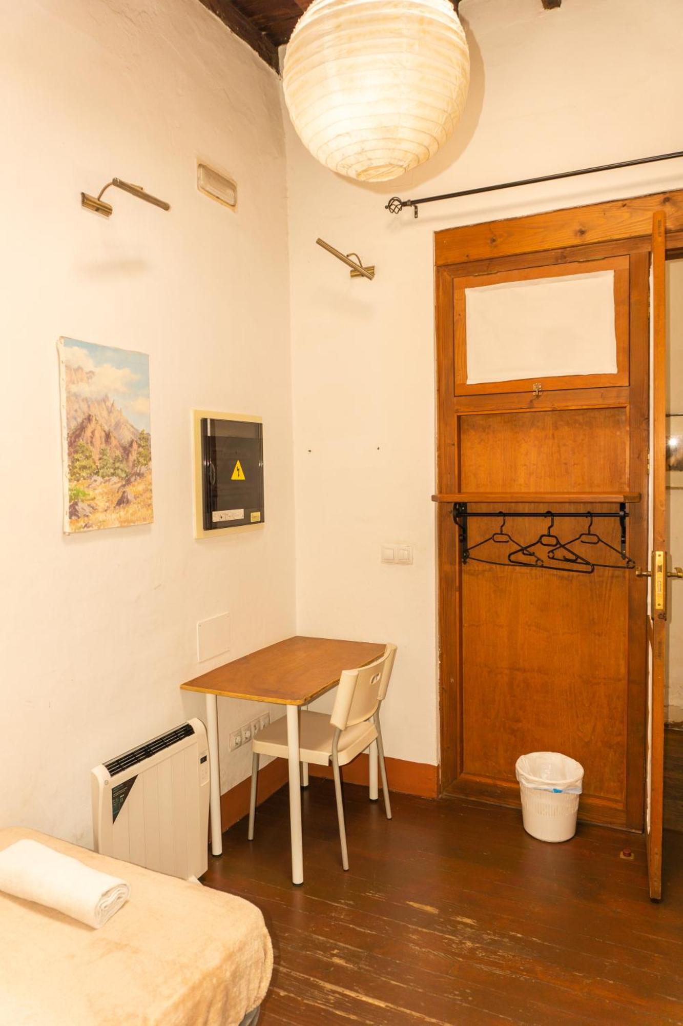 Hostel Albergue La Casa Encantada Эль-Пасо Экстерьер фото